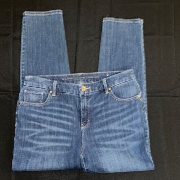 Chico’s So Slimming Classic Girlfriend Distressed  Women's Jeans Size Large-2 - Picture 4 of 12